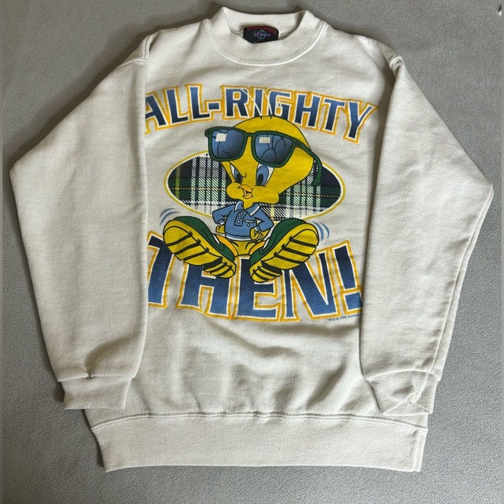 Garment Graphics vintage 1996 Warner Bros Tweety sweatshirt, size Large kids